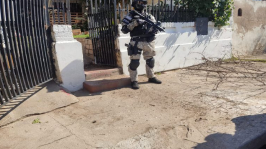 Droga para la cárcel: detienen a la madre, después a los hijos