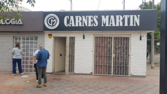 Violento asalto en una carnicería: le dispararon al dueño, pero la bala no salió