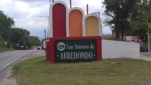 San Antonio de Arredondo: Fue a pedirle al usurpador que le devuelva la vivienda y éste le cerro la puerta en la cara