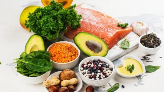 ¿Qué nutrientes incorporar para fortalecer nuestro sistema inmunológico?