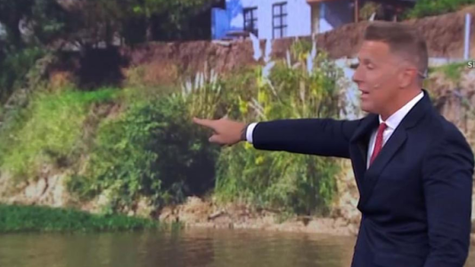 El río se llevó parte de la casa de Alejandro Fantino en Sauce Viejo