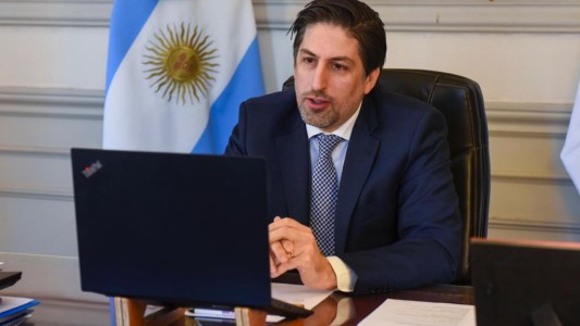 Trotta: "Es una discusión falaz plantear presencialidad sí o presencialidad no"
