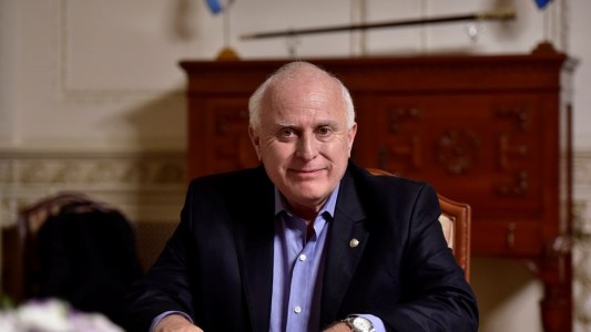 Miguel Lifschitz está con asistencia respiratoria