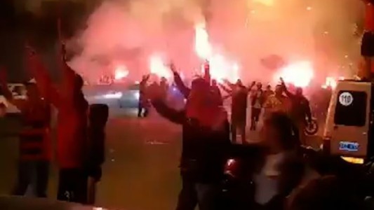 Multitudinario banderazo de hinchas de Newell’s en Rosario: hubo más de 100 detenidos