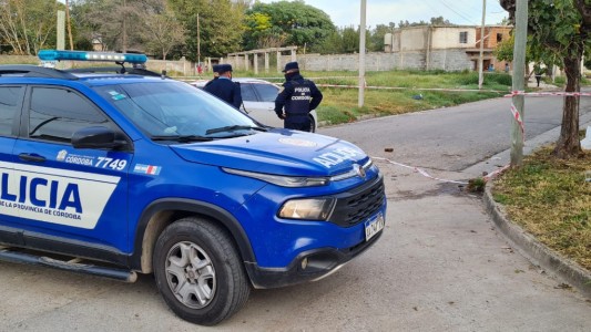 Hallan el cadáver baleado de un joven de 17 años en barrio Marechal: investigan quién lo mató