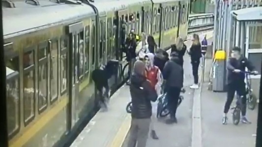 Violento ataque en patota a un grupo de adolescentes