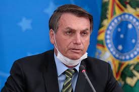 Bolsonaro llama "idiotas" a los que respetan las cuarentenas por el coronavirus