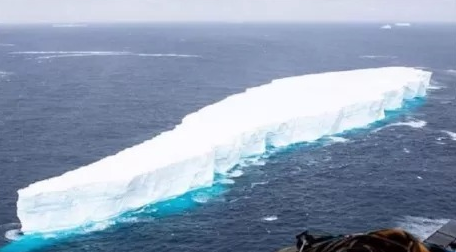 Gigantesco iceberg se desprendió de la Antártida, es del tamaño de Mallorca