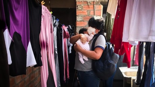 Rescatan a bebé de dos meses abusado por sus padres: lo usaban para vender videos de pornografía