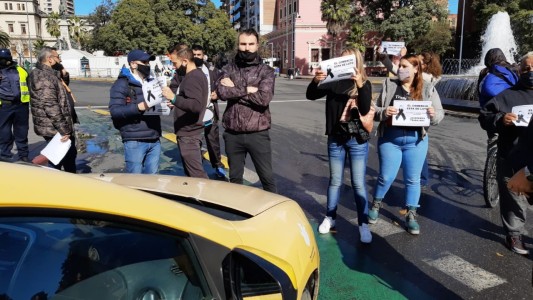 Tensión e incidentes en la marcha de los gastronómicos