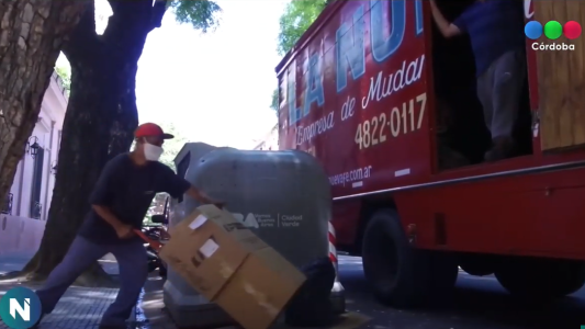 Mudanzas, sin autorización. Los mudados quedan a mitad de camino