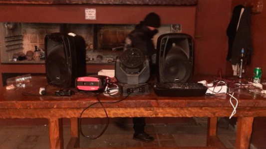 Desactivaron una megafiesta en La Granja: detuvieron a los organizadores