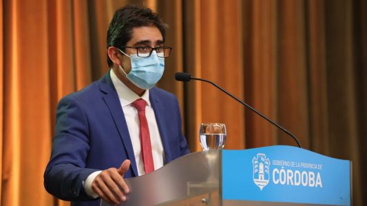 El gobierno anticipó que, si se llega al 80% de ocupación de camas, habrá restricciones