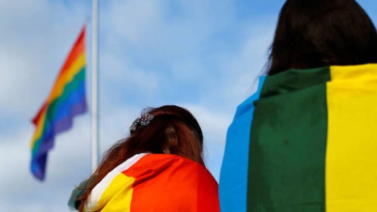En Florida prohibieron por ley que deportistas trans compitan en categorías femeninas