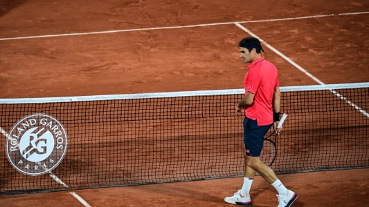 Otra baja en Roland Garros: "es importante que escuche a mi cuerpo", dijo Federer