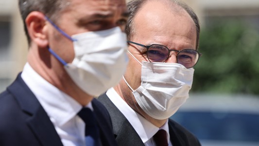 Francia eliminará mañana el uso de barbijo y levantará el domingo el toque de queda