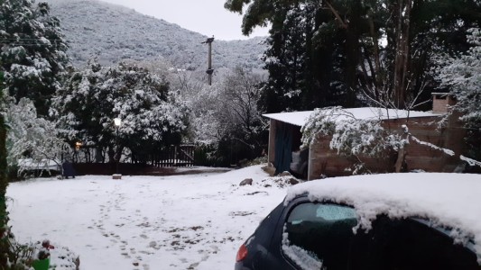 Videos y fotos de la histórica nevada en Córdoba