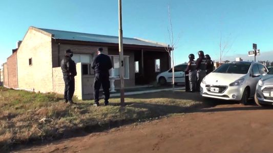 Fiesta clandestina: los dueños se atrincheraron en la casa