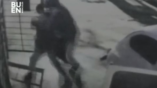 Delincuente de 15 años fue abatido por un vecino cuando intentaba robar en una casa de La Plata