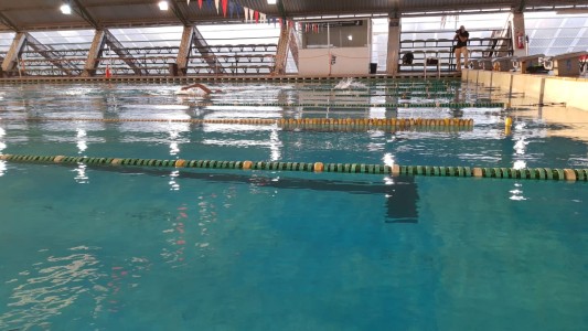 Reabren gimnasios y natatorios en Córdoba