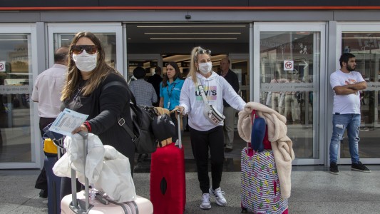 Multas de hasta 4.300.000 pesos a viajeros que incumplan con el aislamiento en Provincia