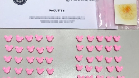 Detuvieron a un hombre con 700 pastillas de éxtasis en Aeroparque