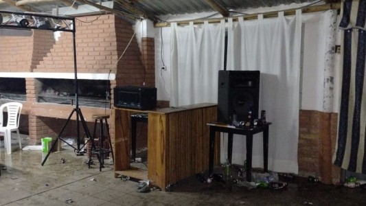 Desarticularon una fiesta clandestina: había más de 200 personas