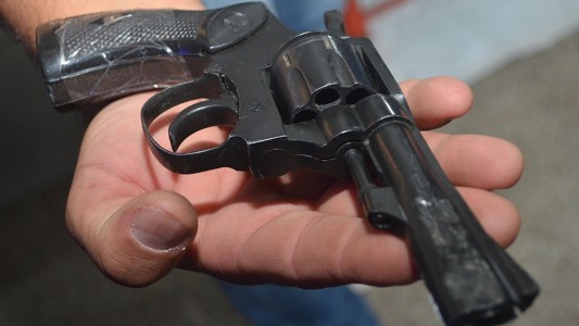 Tiene 18 años y mató al hombre que la violó en su infancia