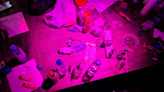 Cuatro detenidos en un karaoke chino acusados de comercializar éxtasis y ketamina