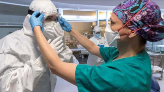 Asamblea de los trabajadores de salud en reclamo de mejoras salariales y laborales
