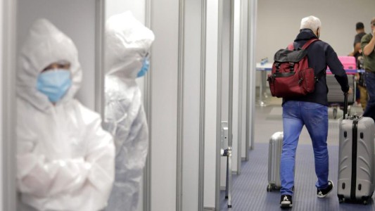 Aislaron a un viajero que llegó a Salta por ser contacto estrecho de un caso de la variante Delta