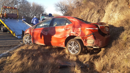 Espectacular y misterioso accidente en colectora autopista a Carlos Paz