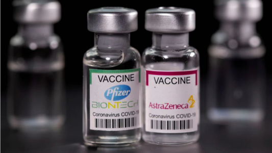 Dos dosis de Pfizer o AstraZeneca son efectivas contra la variante Delta, señala estudio