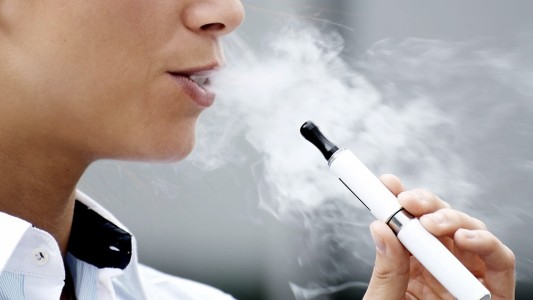La OMS alerta sobre el cigarrillo electrónico y pide su regulación