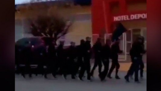 Escándalo en Chubut por el entrenamiento de la policía: "Piquetero, ten cuidado"