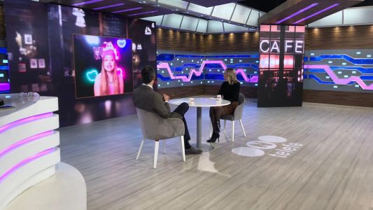 Un café con Karol Sevilla