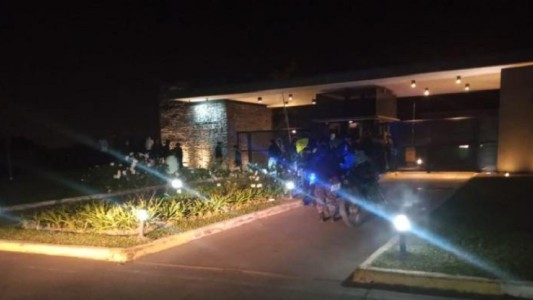 El colmo de las clandestinas: desalojaron una pijamada de 70 personas