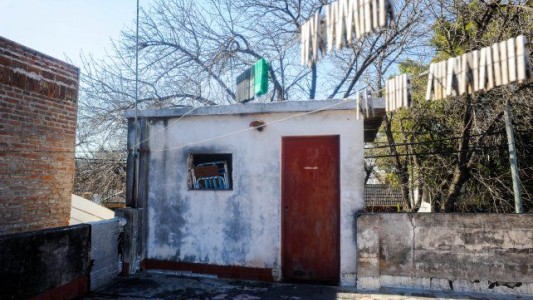 Fotos: la habitación del horror en la una mujer vivió secuestrada durante 23 años en Rosario