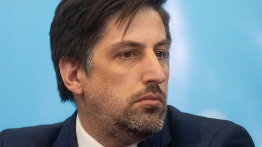 El ministro de Educación está aislado en Río Gallegos por ser contacto estrecho