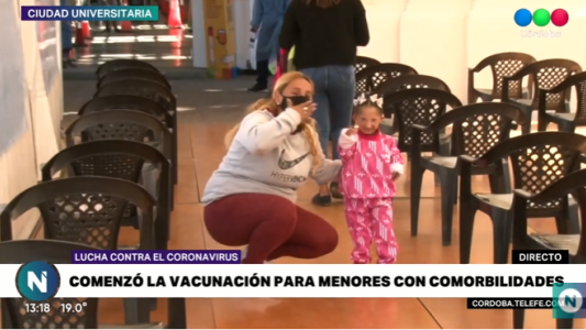 Abril, la joven con discapacidad que fue victima de un robo días atrás, recibió la vacuna contra Covid-19