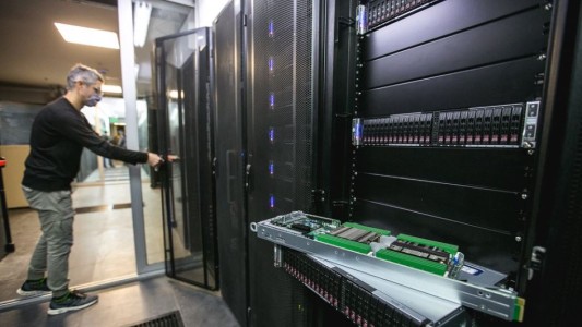 Supercomputadora en la UNC, “Serafín” realiza 156 billones de operaciones por segundo