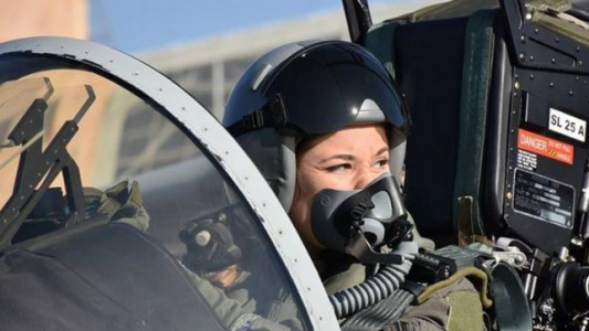 La primera piloto de caza de la Fuerza Aérea Argentina denuncia acoso laboral