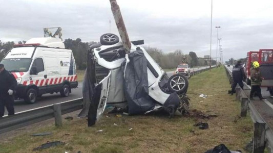 Trágico accidente: cuatro muertos y un herido grave en la autopista Ezeiza-Cañuelas