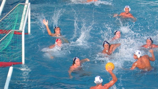 Equipo griego de waterpolo, plata en Tokio 2020, donará mitad de premio a víctimas de incendios