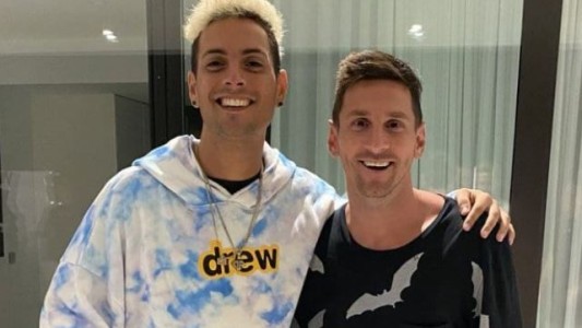 Messi sorprendió a Coscu durante su stream y le mandó dos audios: "Antes de irme a dormir te estaba viendo un ratito"