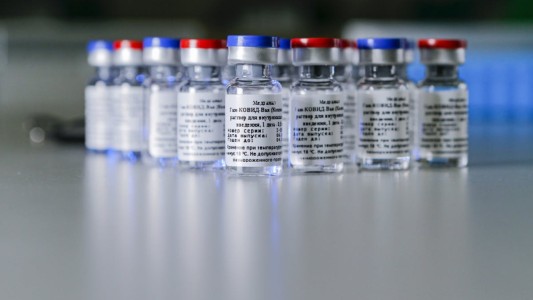 Empezó la distribución de vacunas Sputnik producidas en Argentina