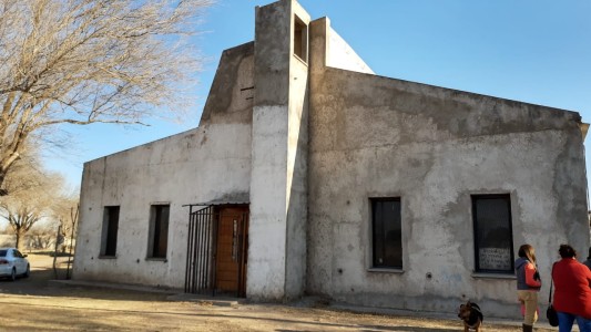 Luego de 3 años, restituyeron la capilla usurpada en Juárez Celman