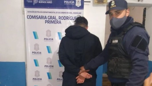 Un hombre compró un auto, no funcionaba y mató al vendedor de una puñalada