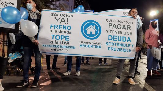 Protesta de tomadores de créditos UVA