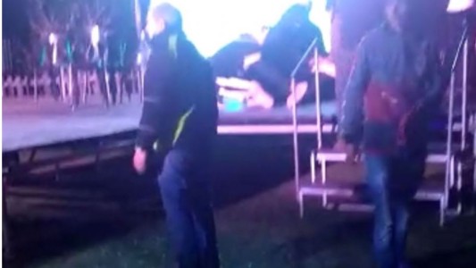 El momento en que balearon a un diputado durante un acto en Corrientes